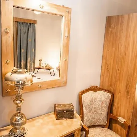 Georgia Apartment
